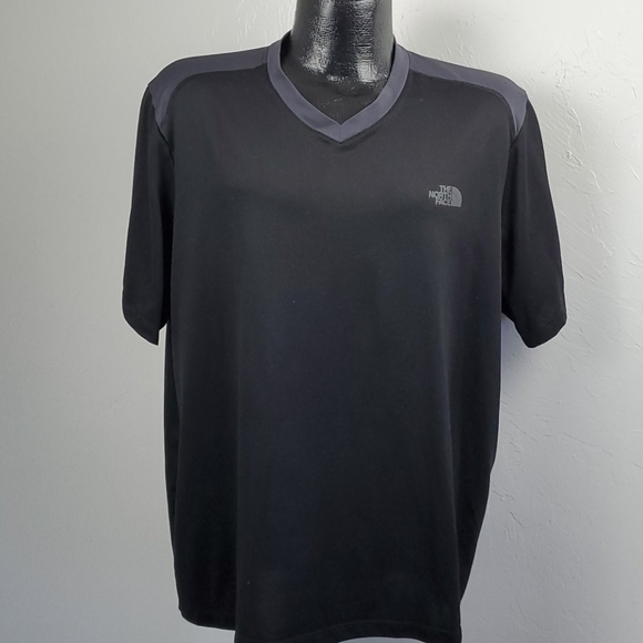 The North Face men t-shirt v-neck short sleeve size XL - Picture 2 of 7